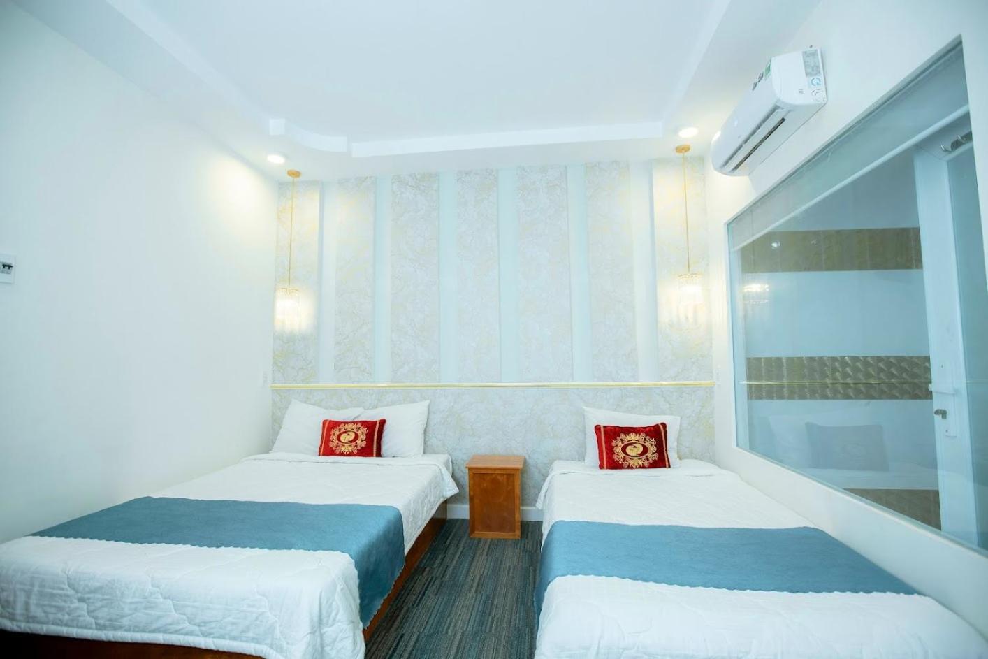 Hotel Khach San Quoc Te Cà Mau Exterior foto