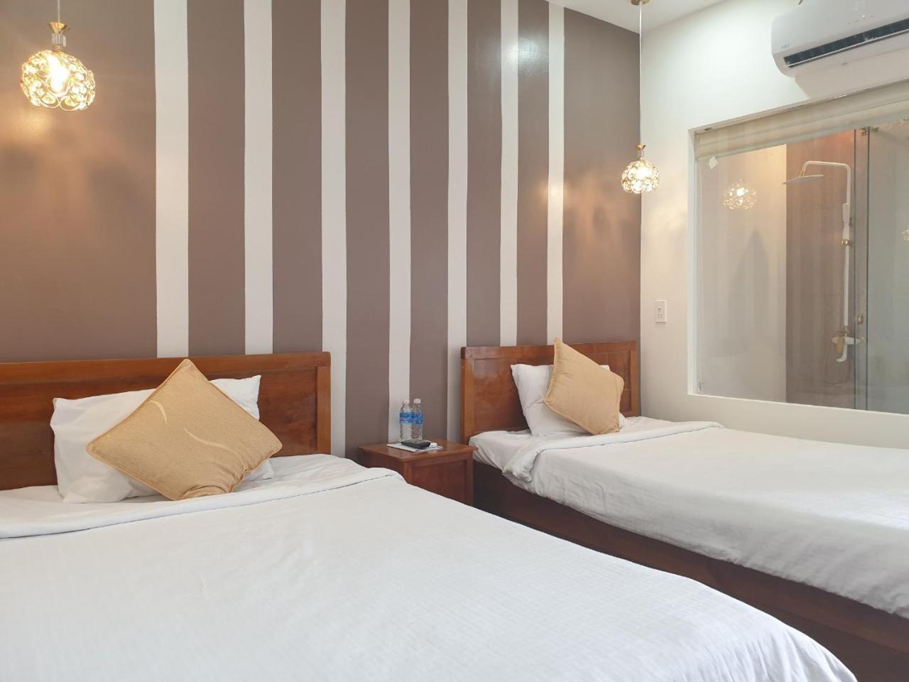 Hotel Khach San Quoc Te Cà Mau Exterior foto