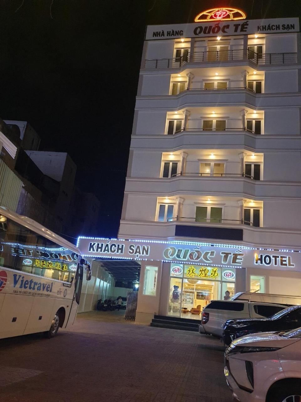 Hotel Khach San Quoc Te Cà Mau Exterior foto